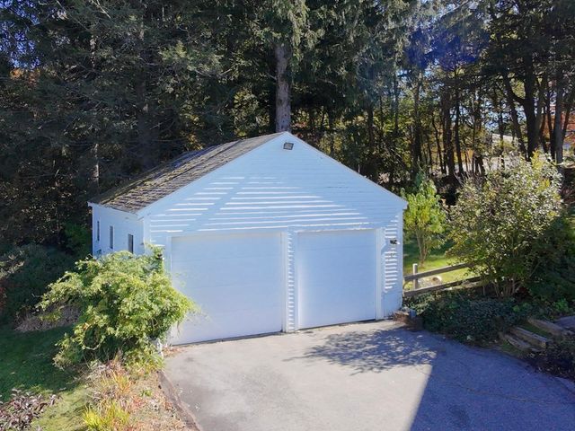 46 Barrett Ave, Worcester, MA 01605