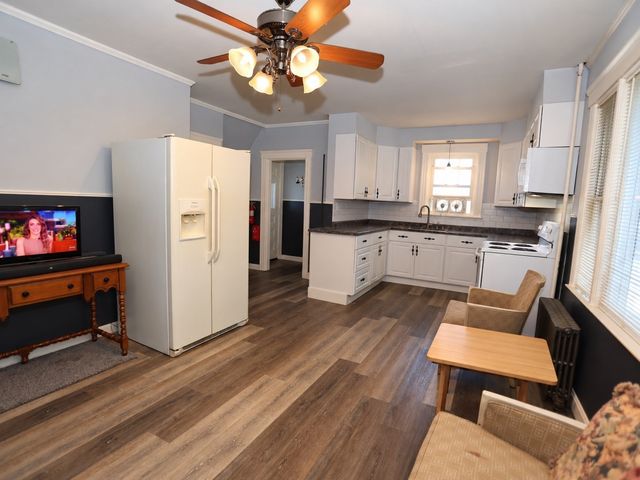 46 Barrett Ave, Worcester, MA 01605