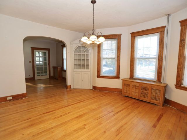 46 Barrett Ave, Worcester, MA 01605