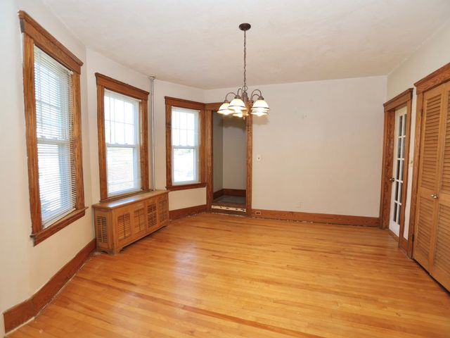 46 Barrett Ave, Worcester, MA 01605