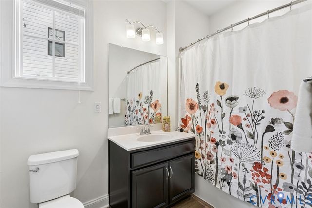 212 Lauradell Rd, Ashland, VA 23005