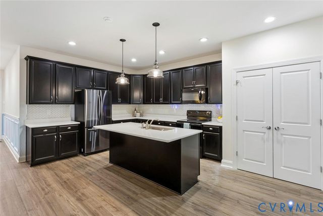 212 Lauradell Rd, Ashland, VA 23005