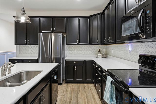212 Lauradell Rd, Ashland, VA 23005
