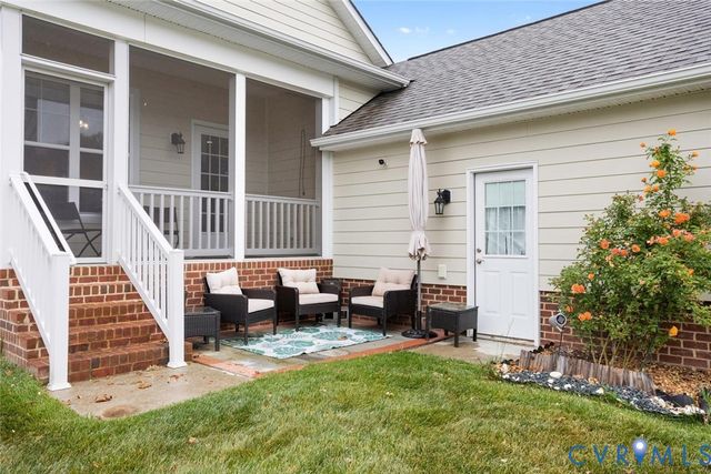 212 Lauradell Rd, Ashland, VA 23005