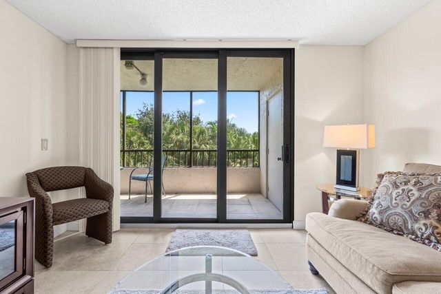 2070 Homewood Boulevard 4140, Delray Beach, FL 33445