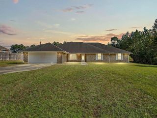 708 Woodland Dr, Leesville, LA 71446