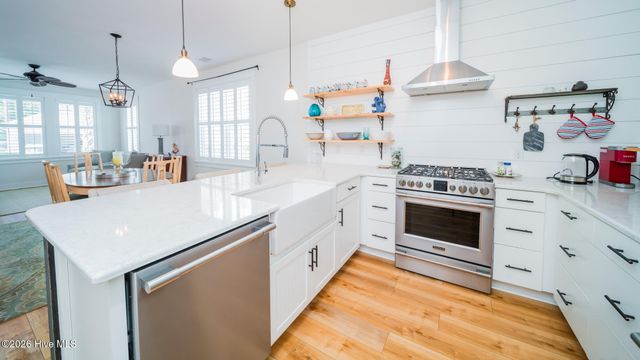 2051 Manor Parc Drive, Calabash, NC 28467
