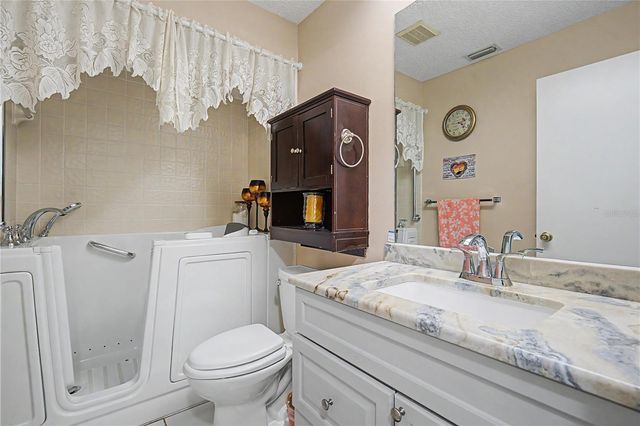 38225 BOXWOOD DRIVE, Zephyrhills, FL 33542
