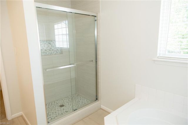 2156 Seastone TRCE, Chesapeake, VA 23321