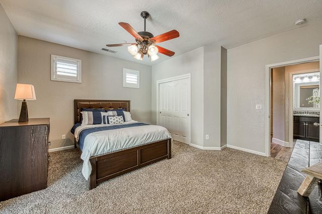 2272 E Prestwick Avenue, Fresno, CA 93730
