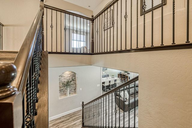 2272 E Prestwick Avenue, Fresno, CA 93730