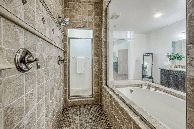 2272 E Prestwick Avenue, Fresno, CA 93730