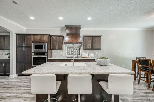 2272 E Prestwick Avenue, Fresno, CA 93730
