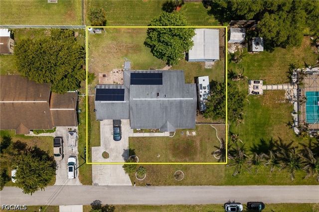17290 Rewis RD, Alva, FL 33920