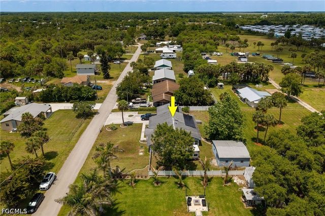 17290 Rewis RD, Alva, FL 33920