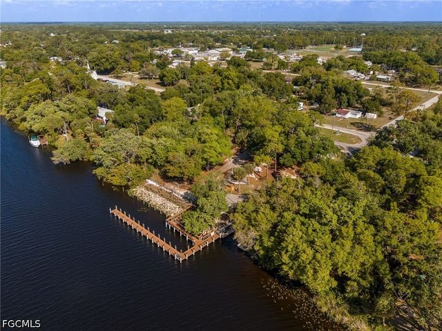 17290 Rewis RD, Alva, FL 33920