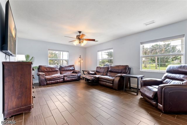 17290 Rewis RD, Alva, FL 33920