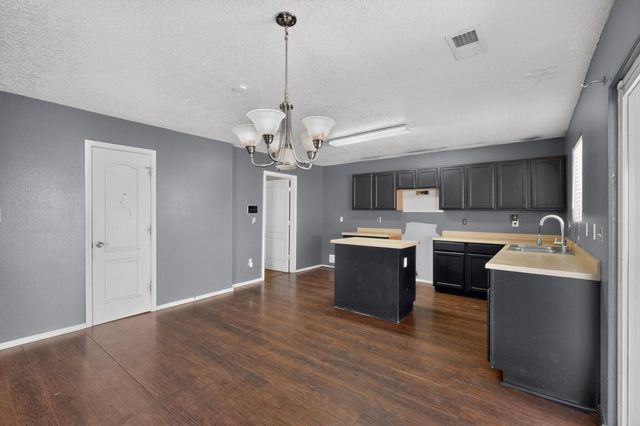 2101 Gait Street SW, Albuquerque, NM 87121