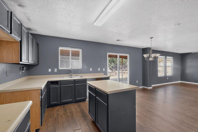 2101 Gait Street SW, Albuquerque, NM 87121