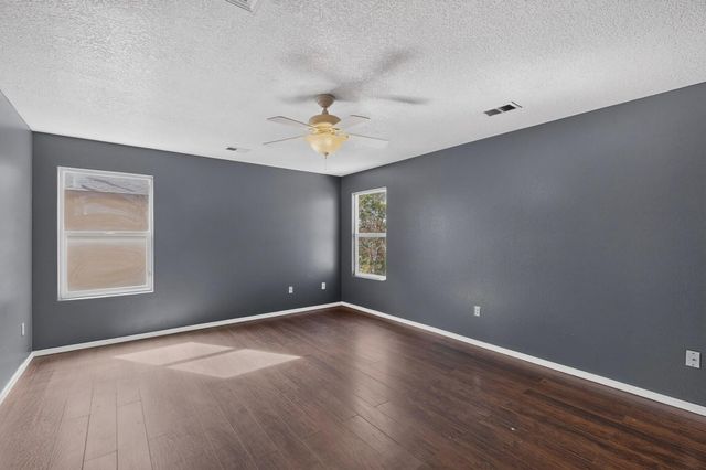 2101 Gait Street SW, Albuquerque, NM 87121