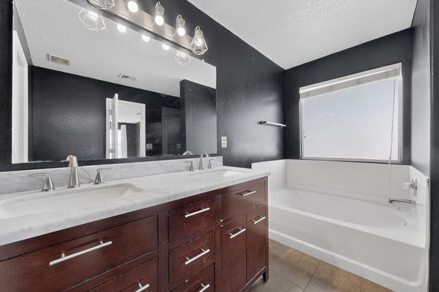 2101 Gait Street SW, Albuquerque, NM 87121