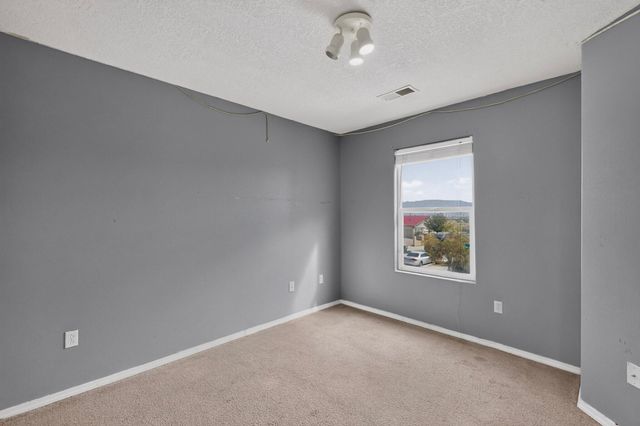 2101 Gait Street SW, Albuquerque, NM 87121
