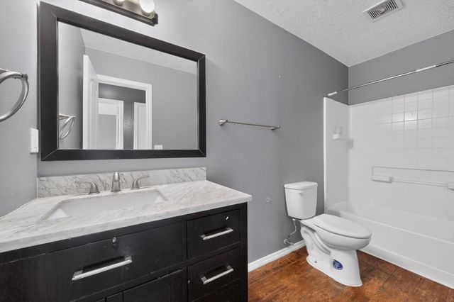 2101 Gait Street SW, Albuquerque, NM 87121