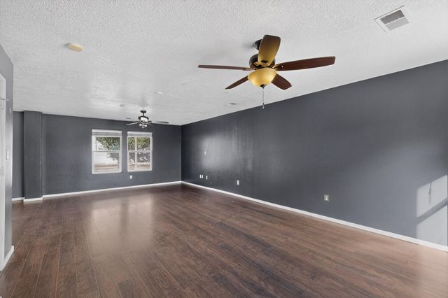 2101 Gait Street SW, Albuquerque, NM 87121