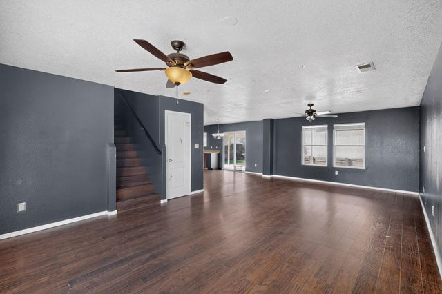 2101 Gait Street SW, Albuquerque, NM 87121