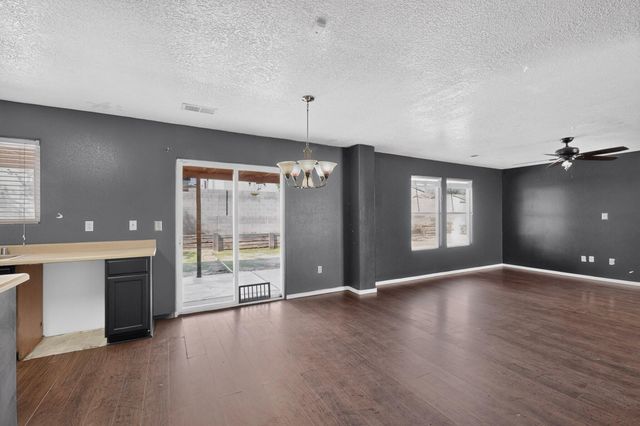 2101 Gait Street SW, Albuquerque, NM 87121