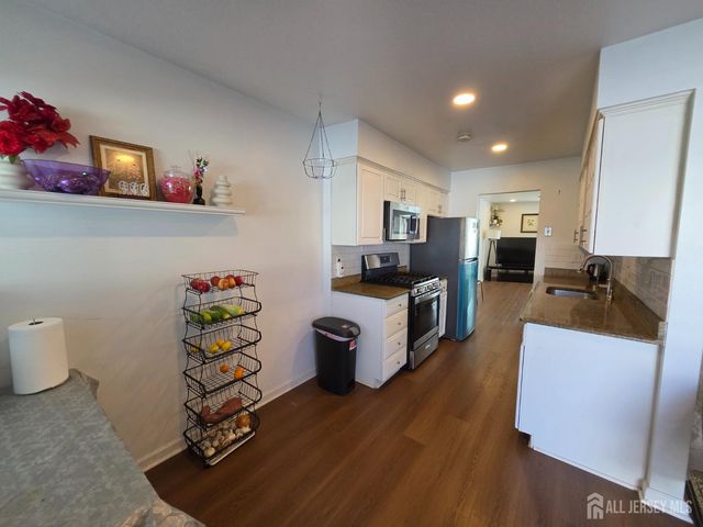 11-Q Quincy Circle, South Brunswick, NJ 08810