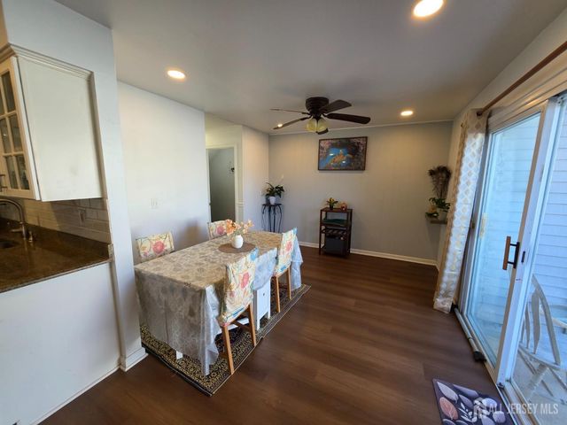 11-Q Quincy Circle, South Brunswick, NJ 08810