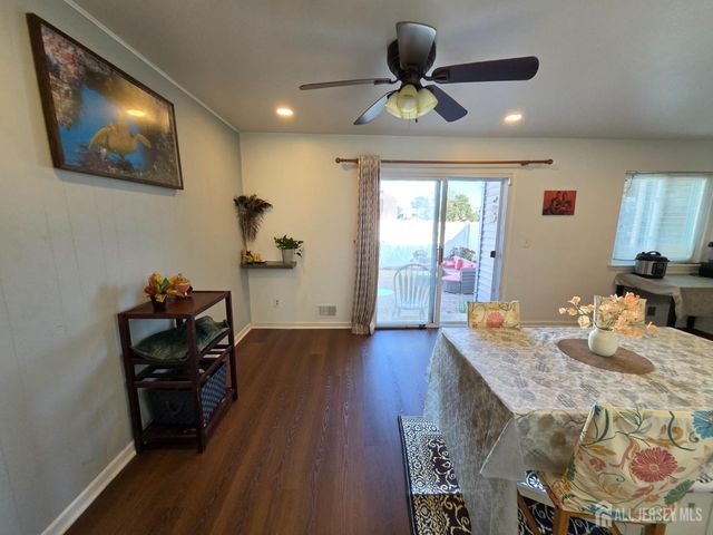 11-Q Quincy Circle, South Brunswick, NJ 08810