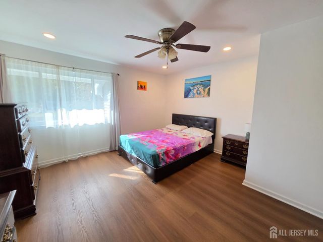 11-Q Quincy Circle, South Brunswick, NJ 08810