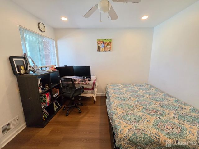 11-Q Quincy Circle, South Brunswick, NJ 08810