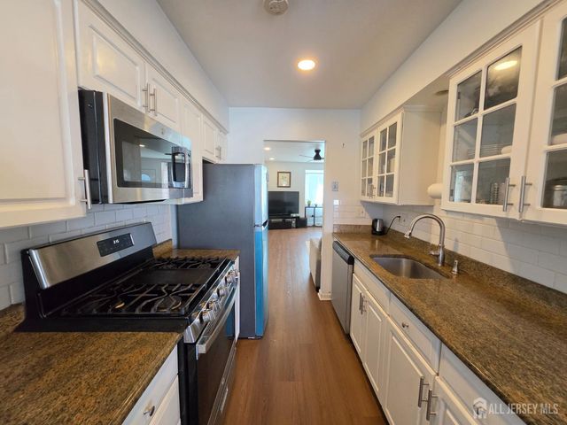 11-Q Quincy Circle, South Brunswick, NJ 08810