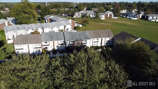 11-Q Quincy Circle, South Brunswick, NJ 08810