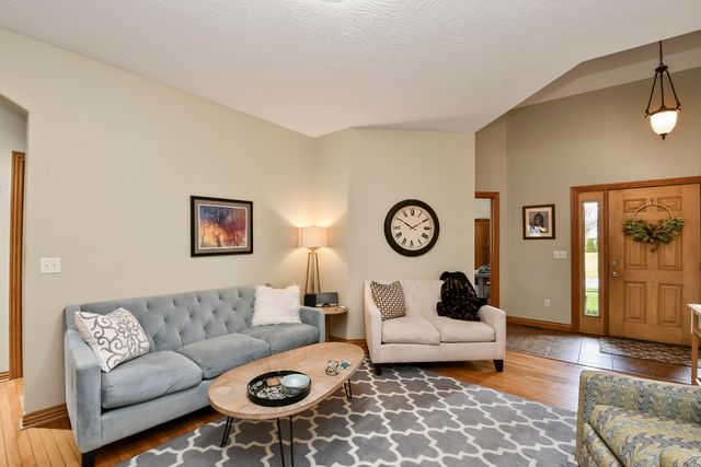 3832 W Wilderness Street, Springfield, MO 65807