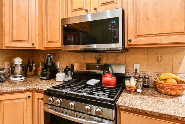 3832 W Wilderness Street, Springfield, MO 65807