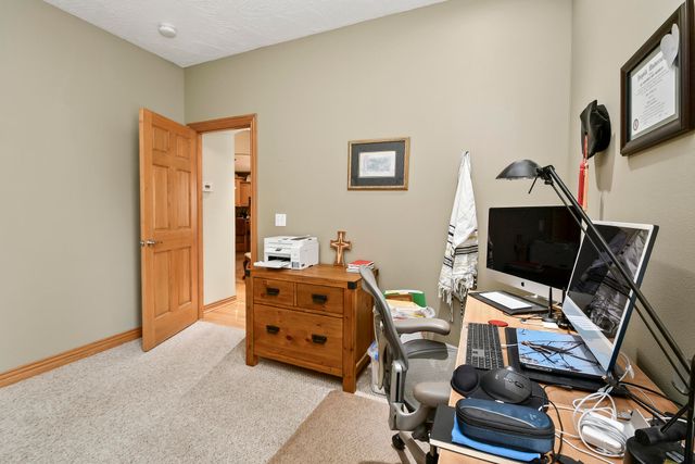 3832 W Wilderness Street, Springfield, MO 65807