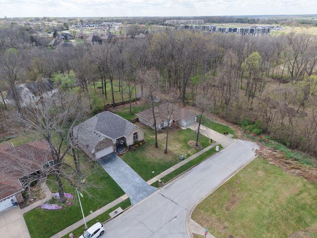 3832 W Wilderness Street, Springfield, MO 65807