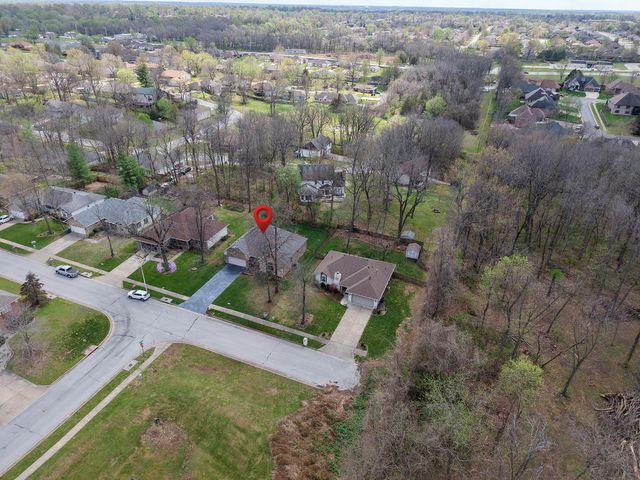 3832 W Wilderness Street, Springfield, MO 65807