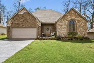 3832 W Wilderness Street, Springfield, MO 65807