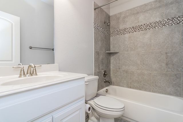 852 Sweet Iron Road, Frisco, TX 75036