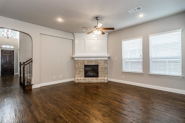 852 Sweet Iron Road, Frisco, TX 75036