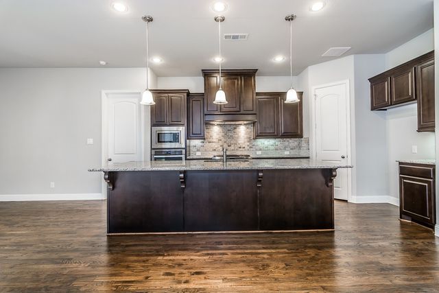 852 Sweet Iron Road, Frisco, TX 75036