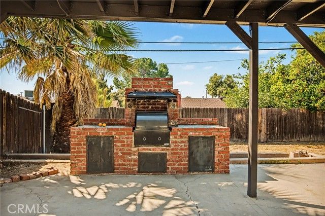 1129 E 37th, San Bernardino, CA 92404