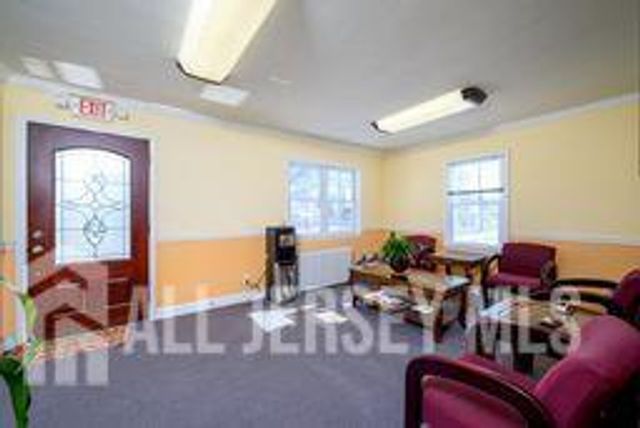 279 Amboy Avenue, Woodbridge Proper, NJ 07095