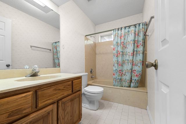 305 W Windward Cove, Niceville, FL 32578