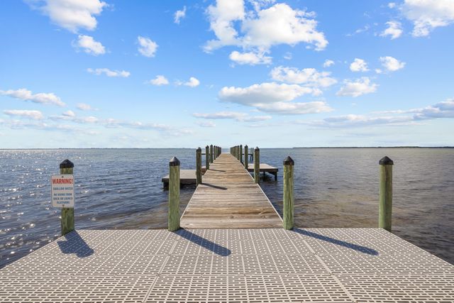 305 W Windward Cove, Niceville, FL 32578